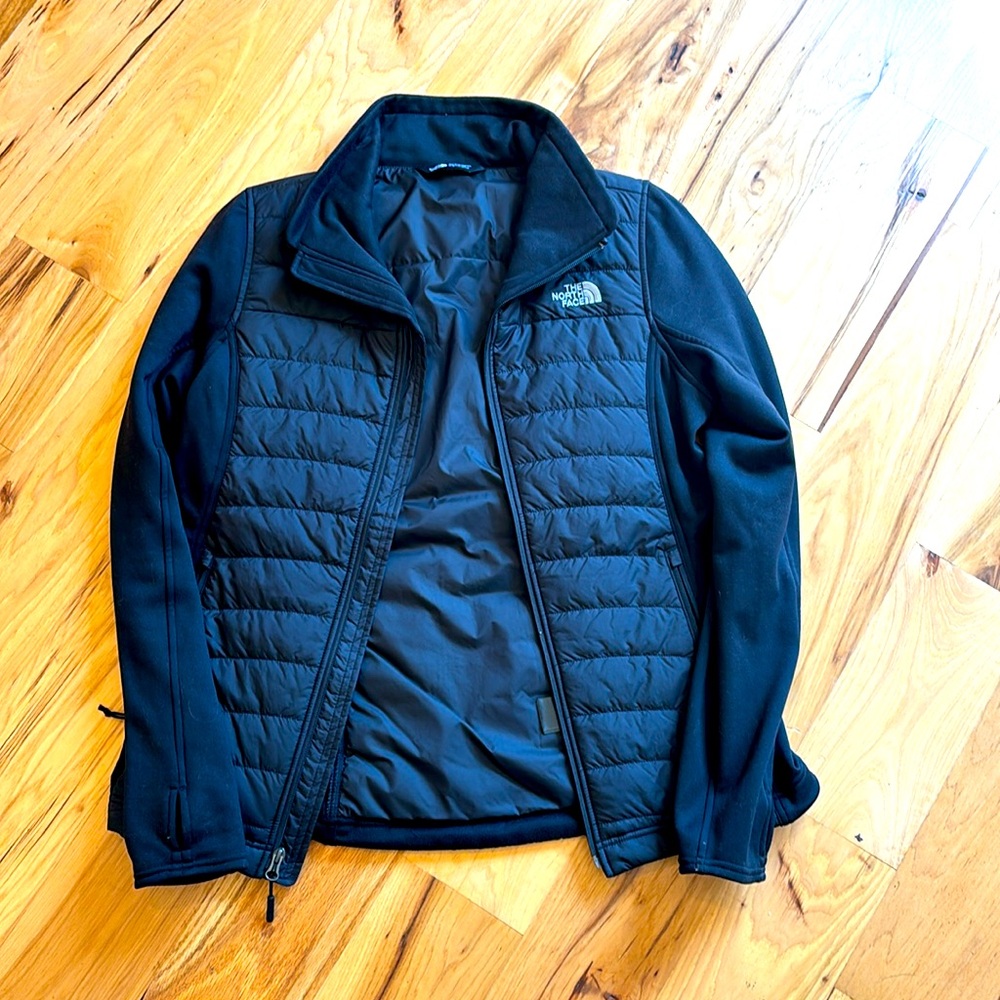 North face puffer athletic  lightweight jacket